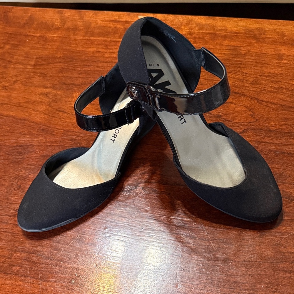 Anne Klein Black Mary Jane Style Wedges